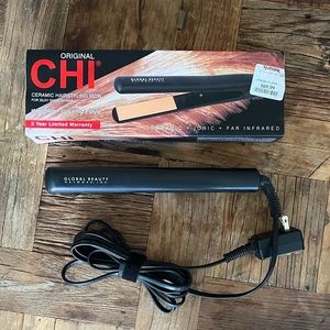 CHI Ceramic Hairstyling Iron (with box)
